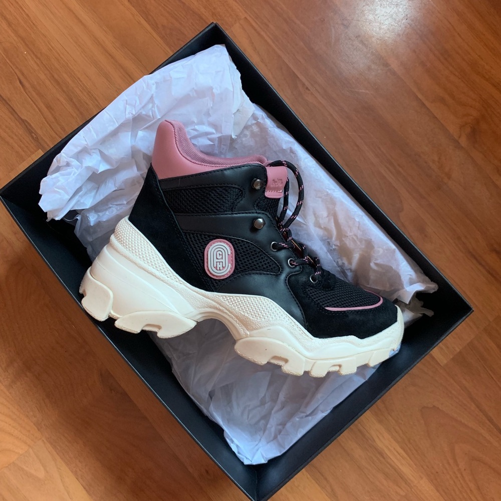 Coach hiker sneaker